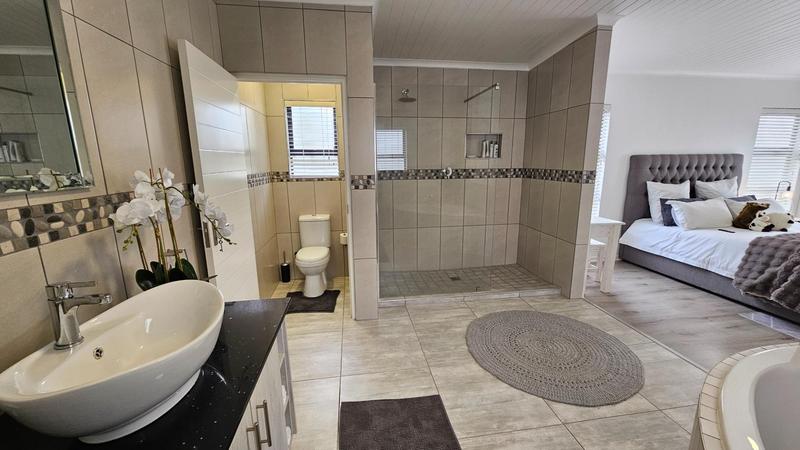 3 Bedroom Property for Sale in Dwarskersbos Western Cape